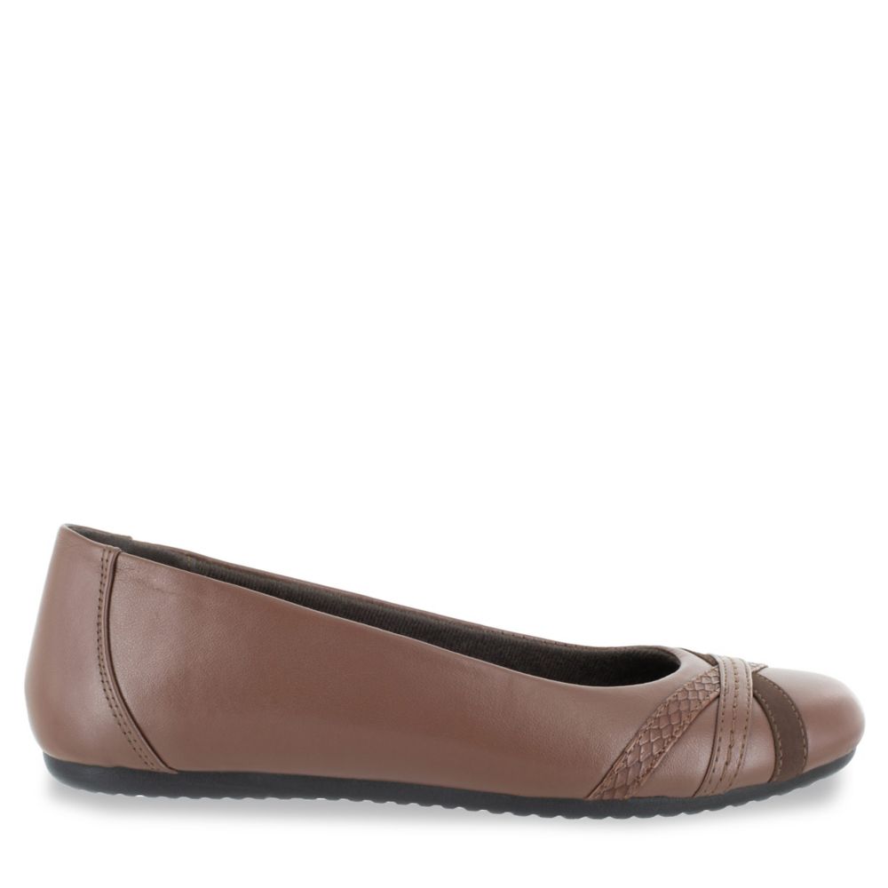 Easy Street Womens Derry Flats Shoes