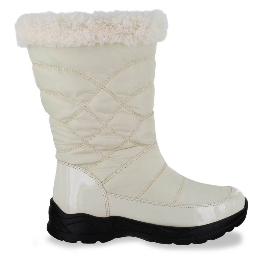 Easy Street Womens Cuddle Snow Boot