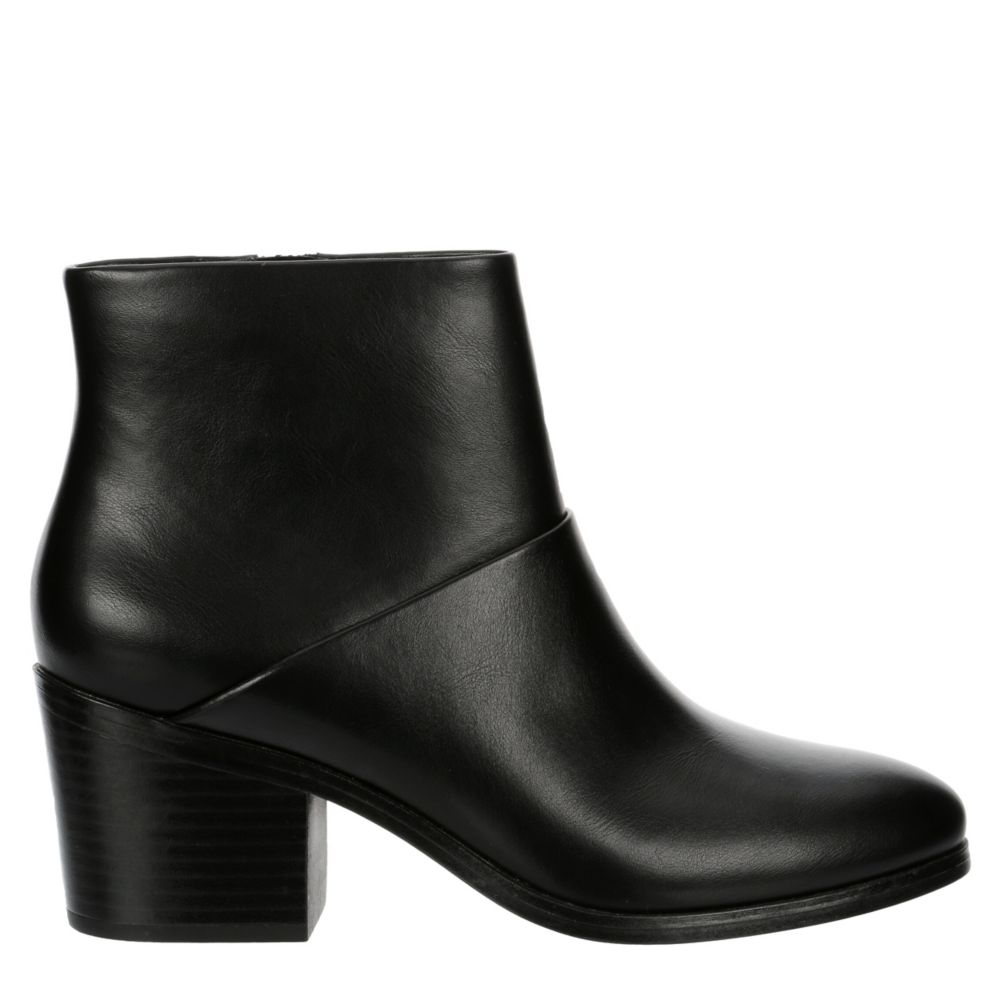 Michael By Shannon Womens Sinclair Bootie