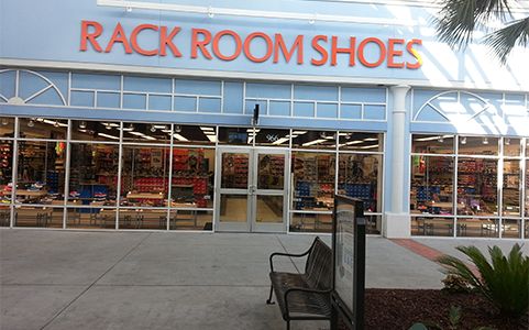 shoe stores in the tanger outlets