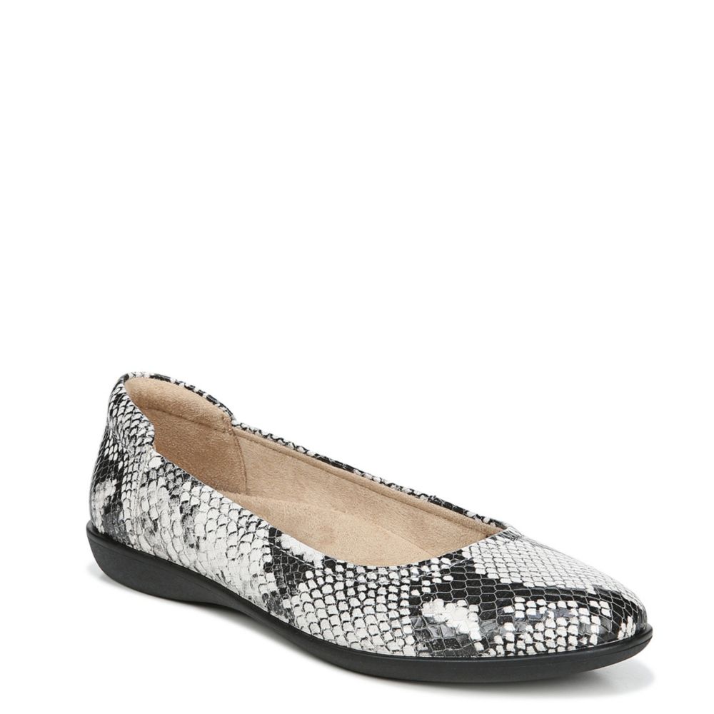 naturalizer flexy flats grey