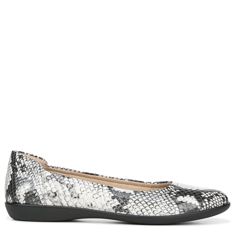 naturalizer flexy red