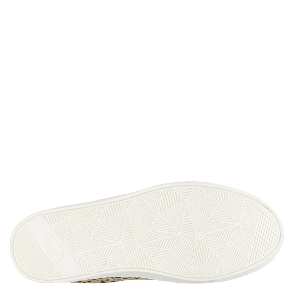 nova slip on sneaker