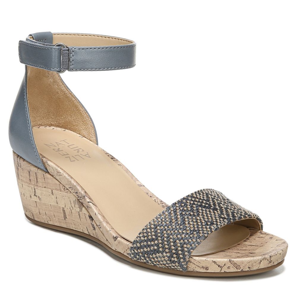 naturalizer daisy sandal