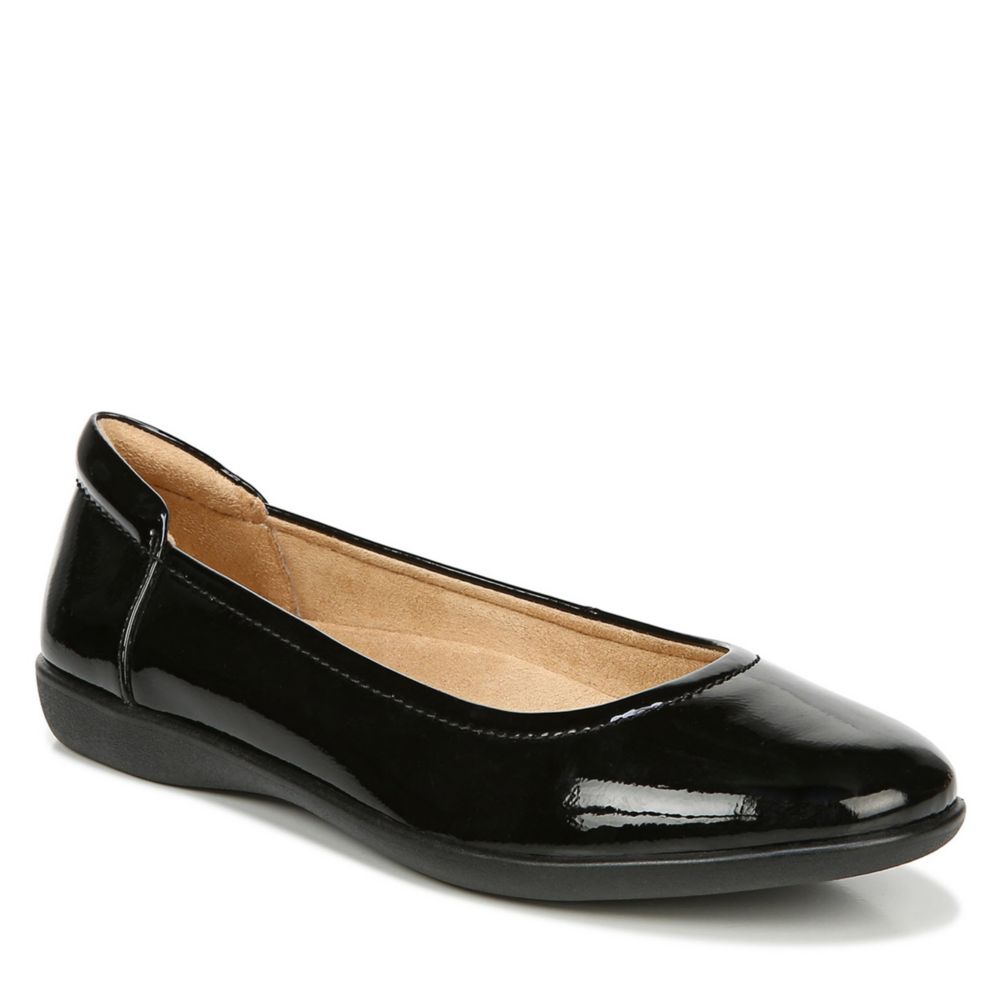 naturalizer flexy flats black