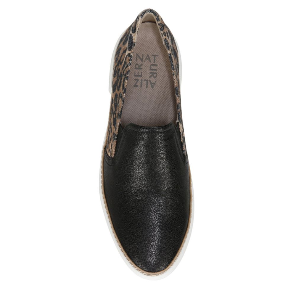 naturalizer zola slip on sneaker