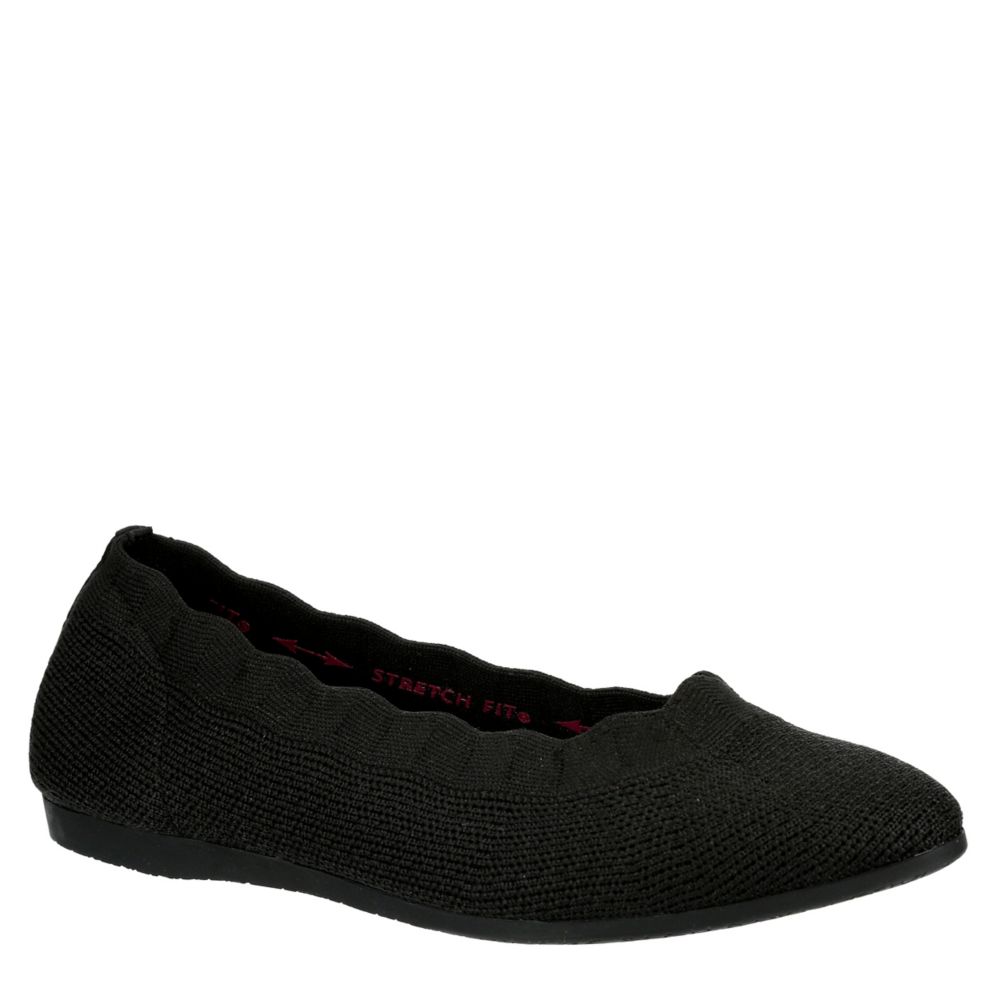 Skechers store black flats