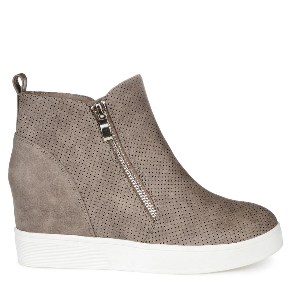 Bij naam Noordoosten als resultaat Taupe Journee Collection Womens Pennelope Wedge Sneaker | Womens | Rack  Room Shoes