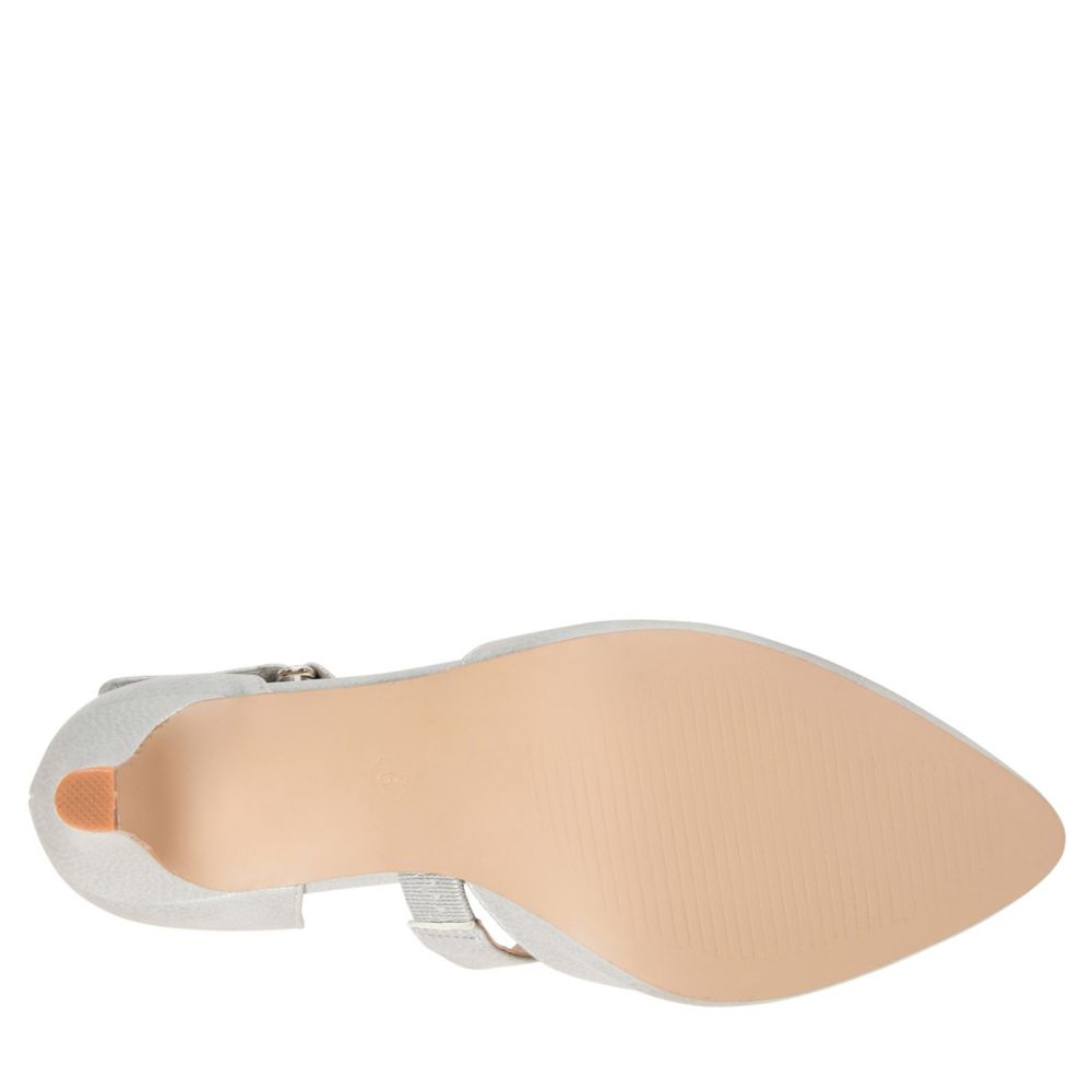 journee tillis pump