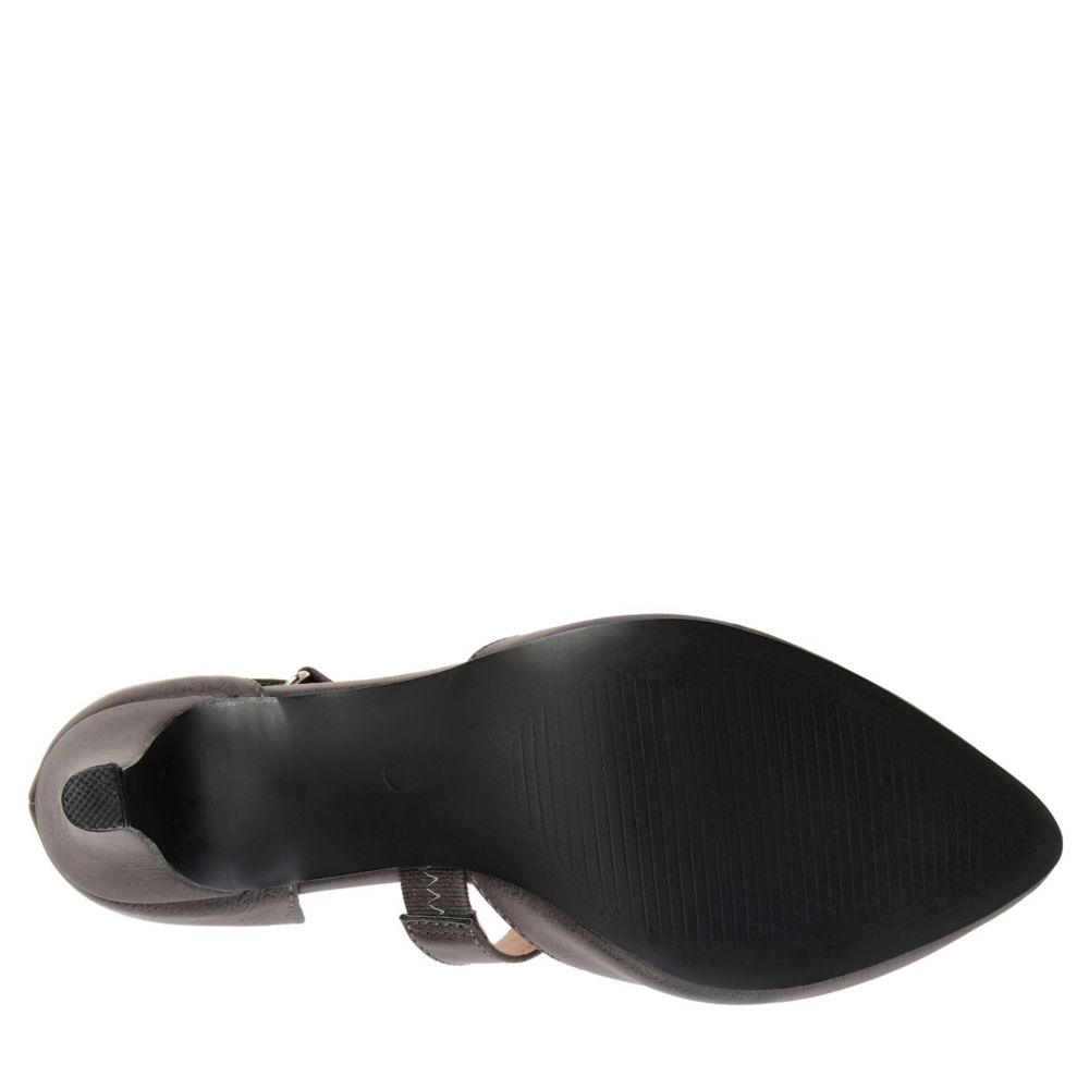 journee tillis pump
