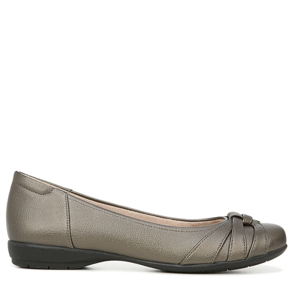 Platinum Naturalizer Womens Gift Flat Flats Rack Room Shoes