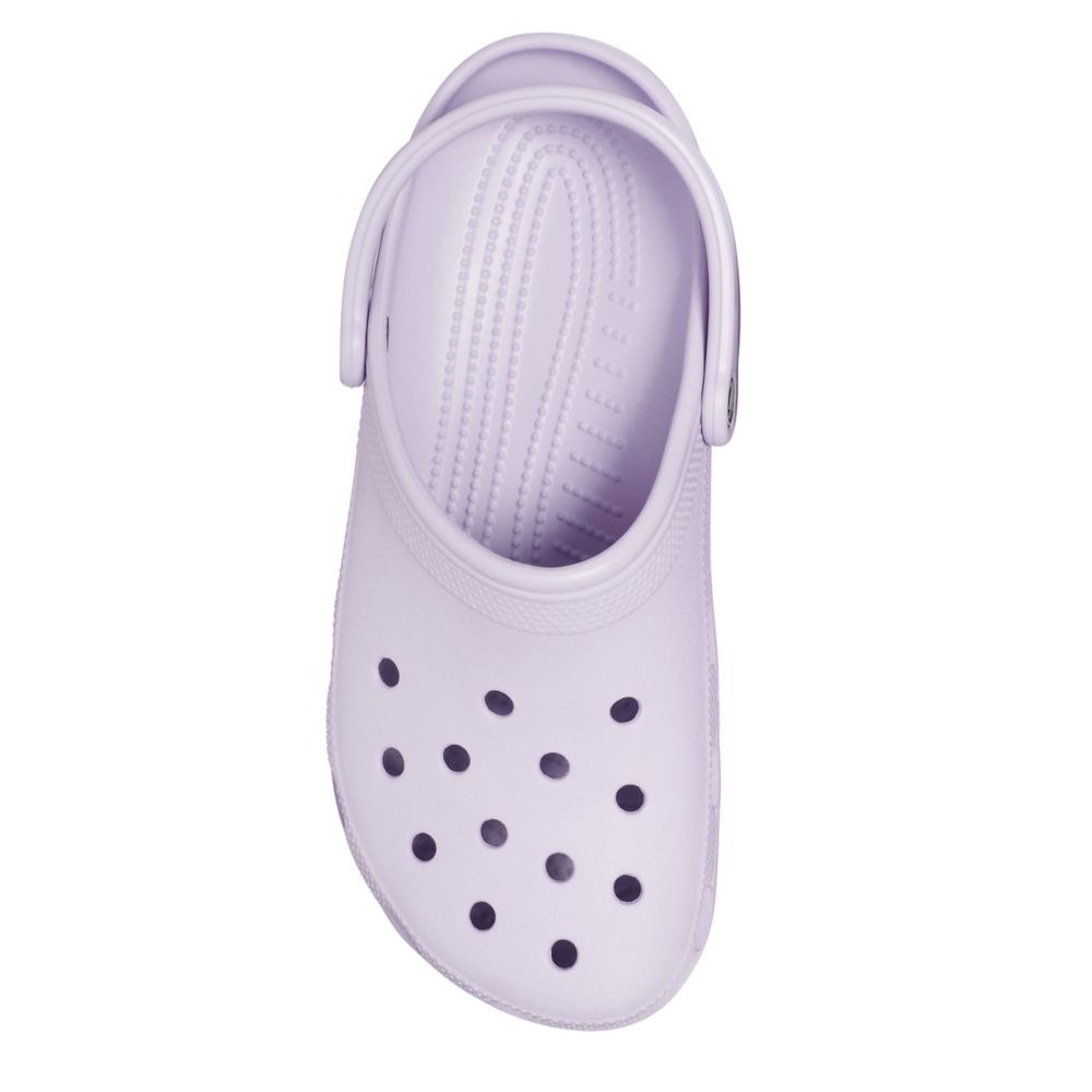 Lilac crocs best sale with fur