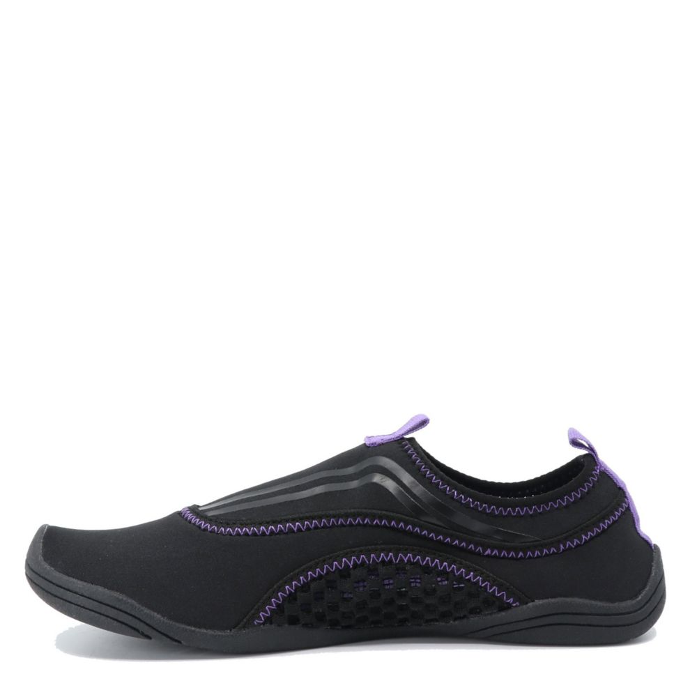 WOMENS FIN WATER READY SNEAKER