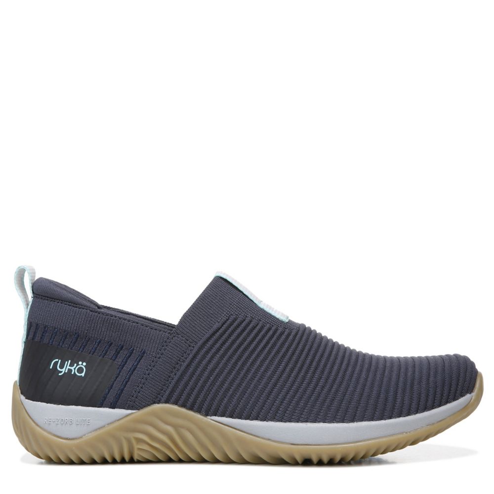 WOMENS ECHO LOW SLIP ON SNEAKER