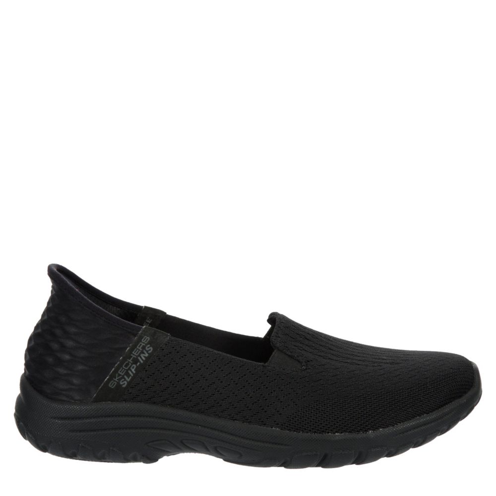 Skechers rack hot sale room shoes