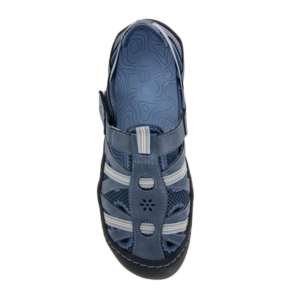 WOMENS REGIONAL SLIP ON SNEAKER