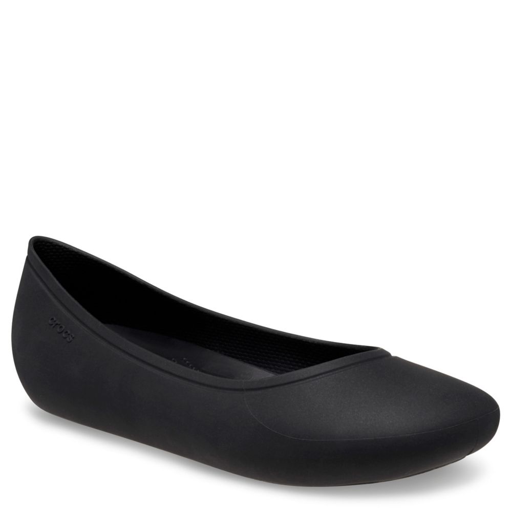 Crocs best sale flat shoes