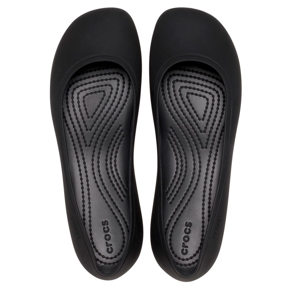 Crocs store black flats