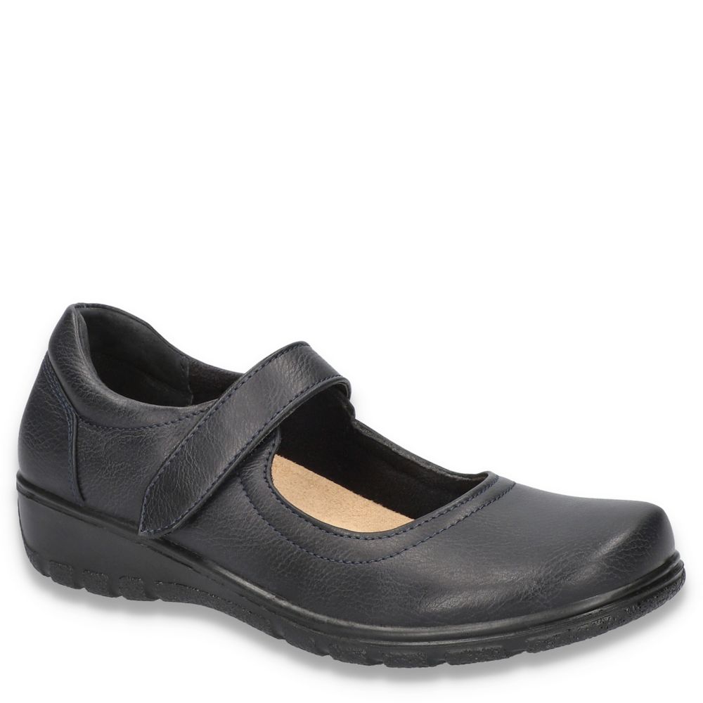 Easy Street Womens Archer Loafer