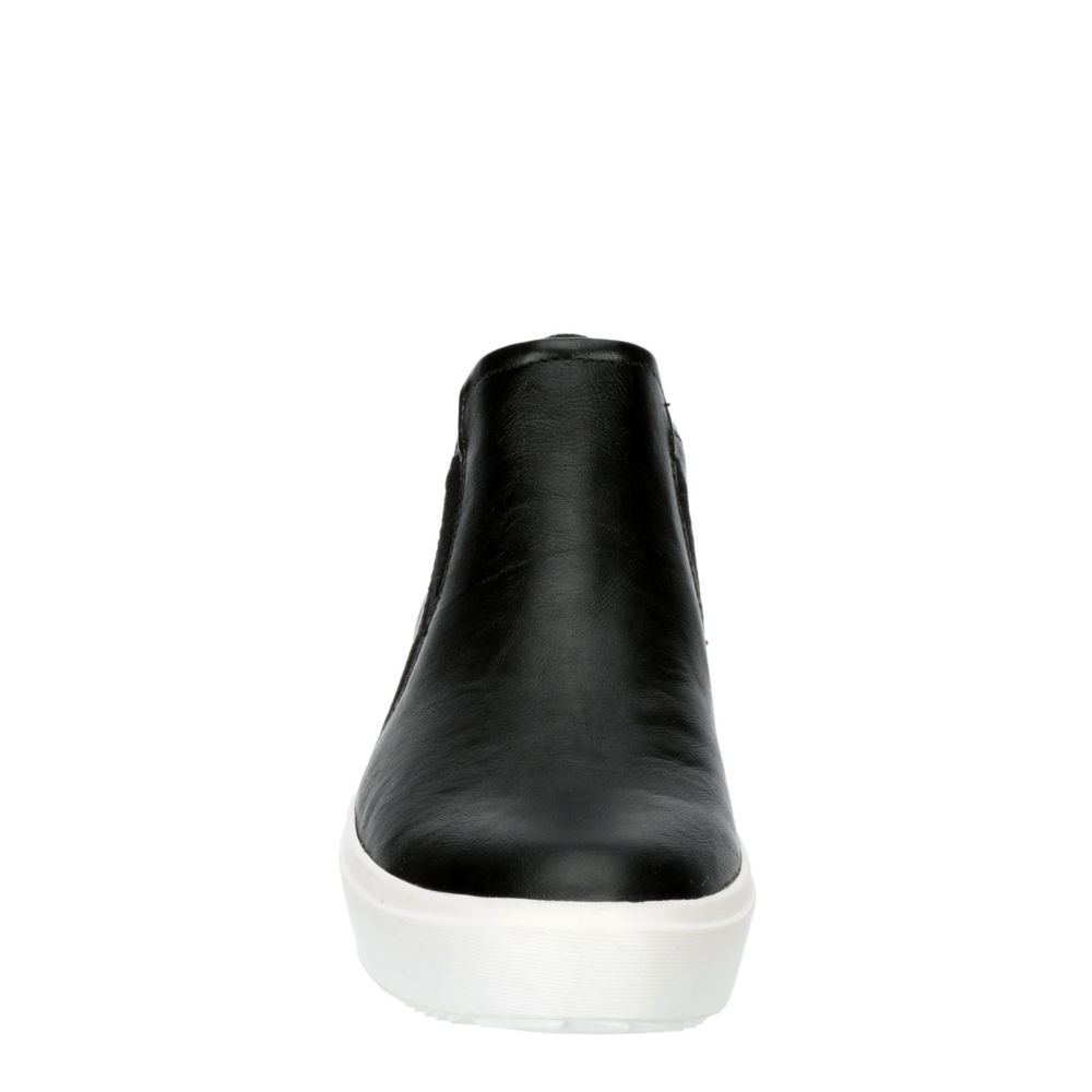 wanderfull slip on sneaker bootie