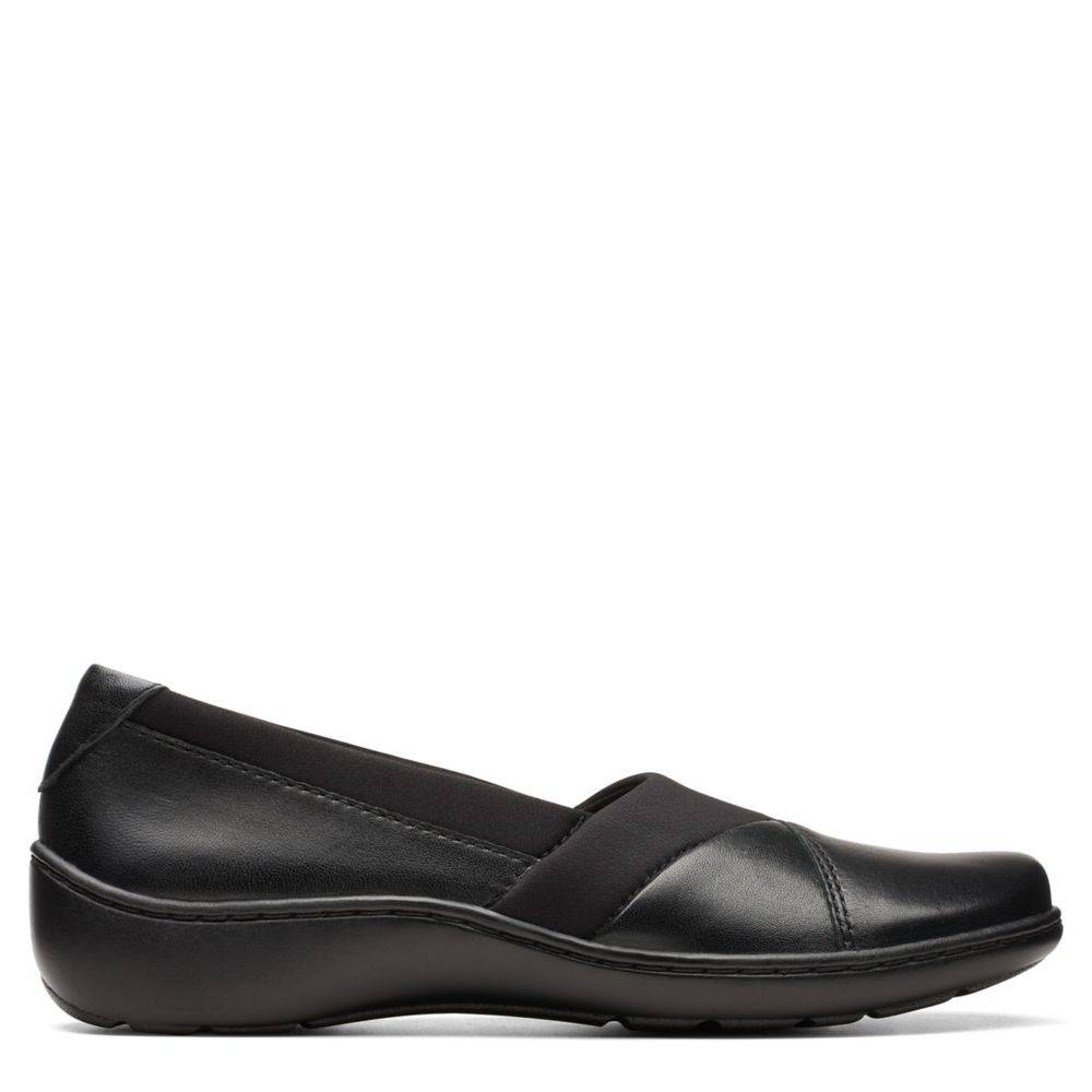 WOMENS CORA CHARM LOAFER