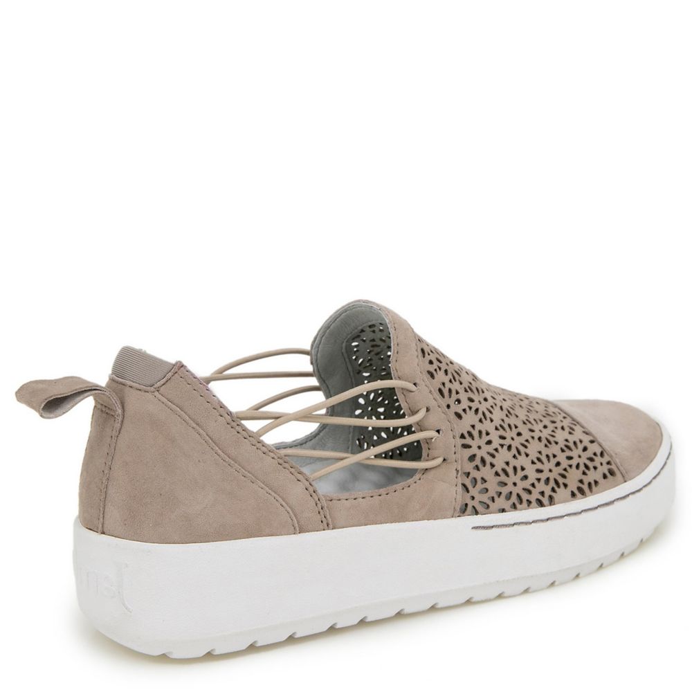 WOMENS ERIN SLIP ON SNEAKER