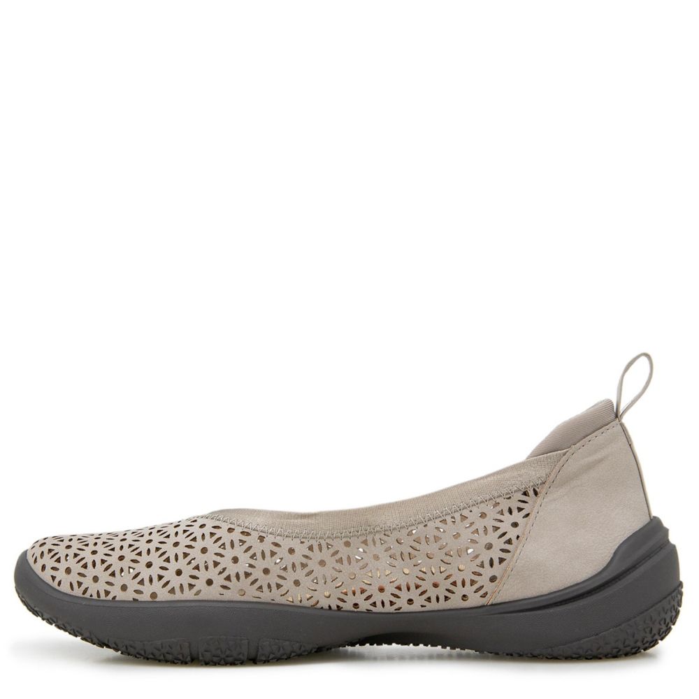 WOMENS EMMA SLIP ON SNEAKER