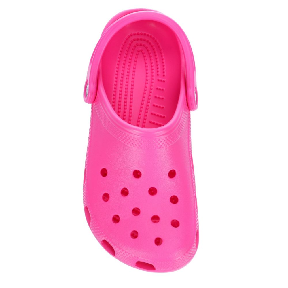 bright pink crocs