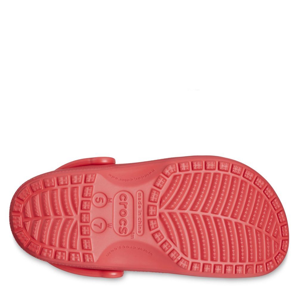 red classic crocs