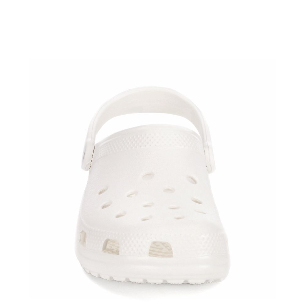 Crocs rack hot sale room shoes