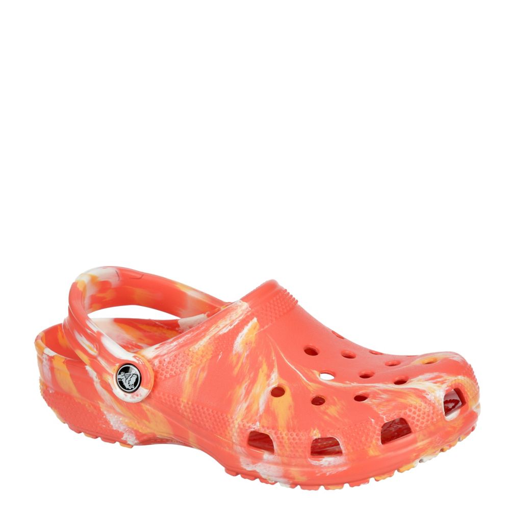 coral crocs womens