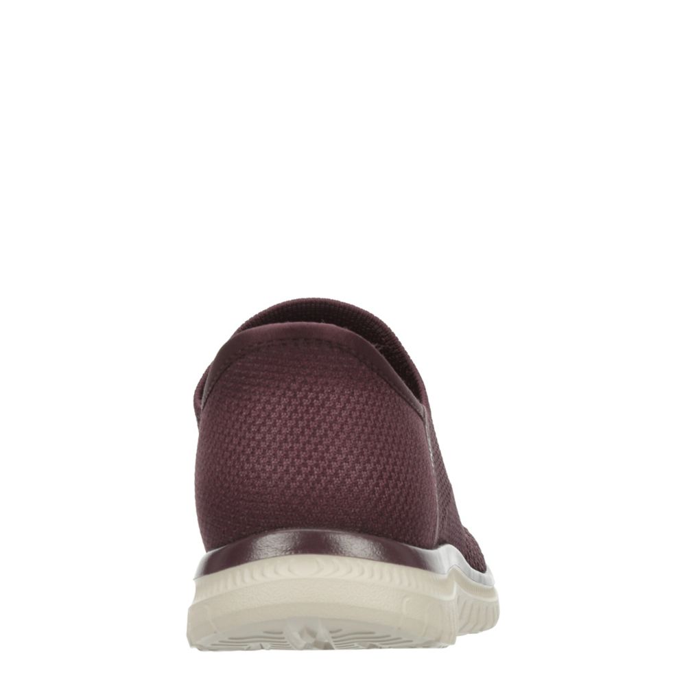 WOMENS SLIP-INS VIRTUE SLEEK SNEAKER