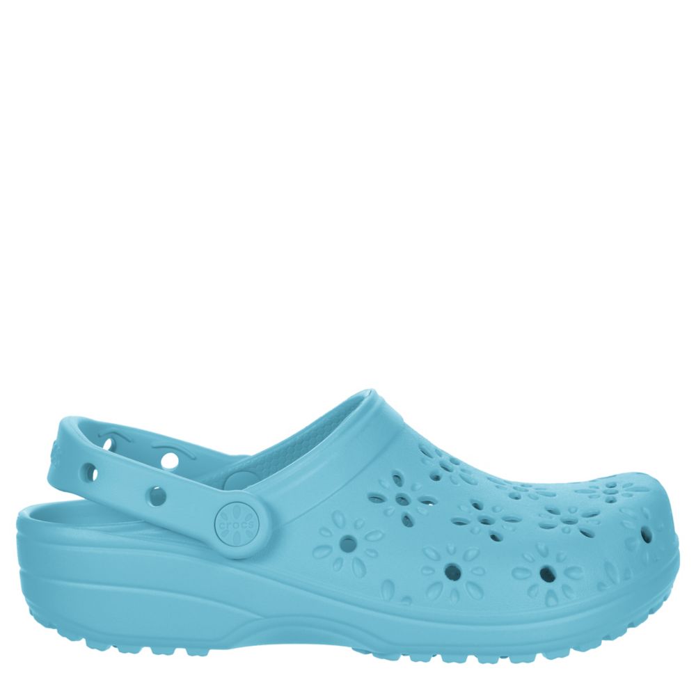 CROCS WOMENS CLASSIC FLORAL CUT OUT CLOG - BLUE