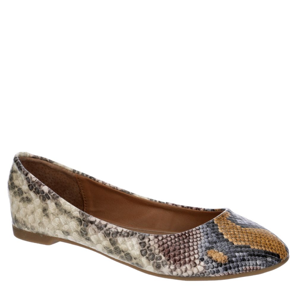 steve madden shoes run small