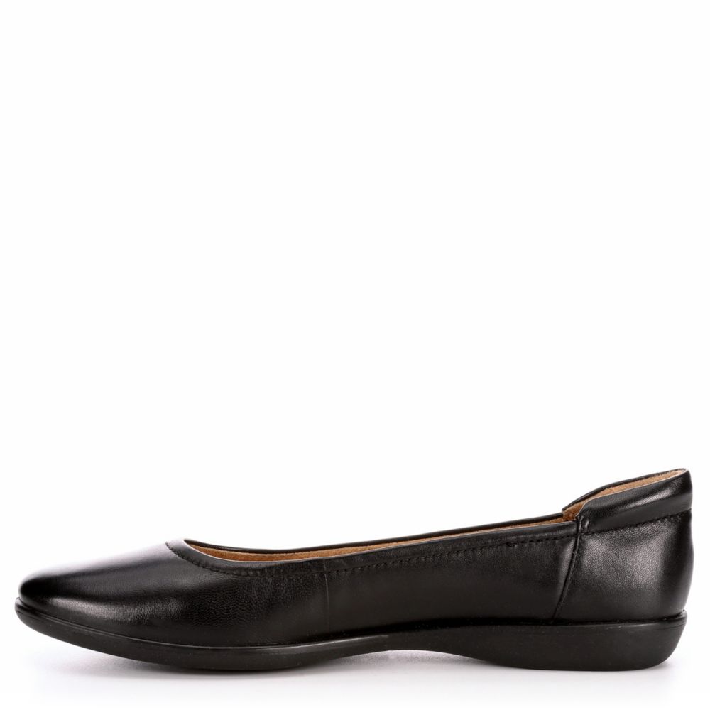 naturalizer flexy flats black