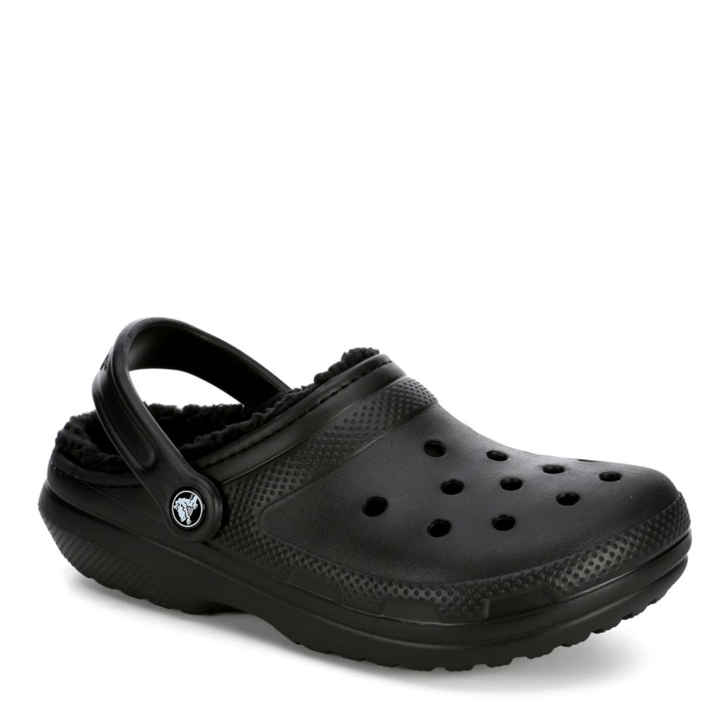 crocs with fur black