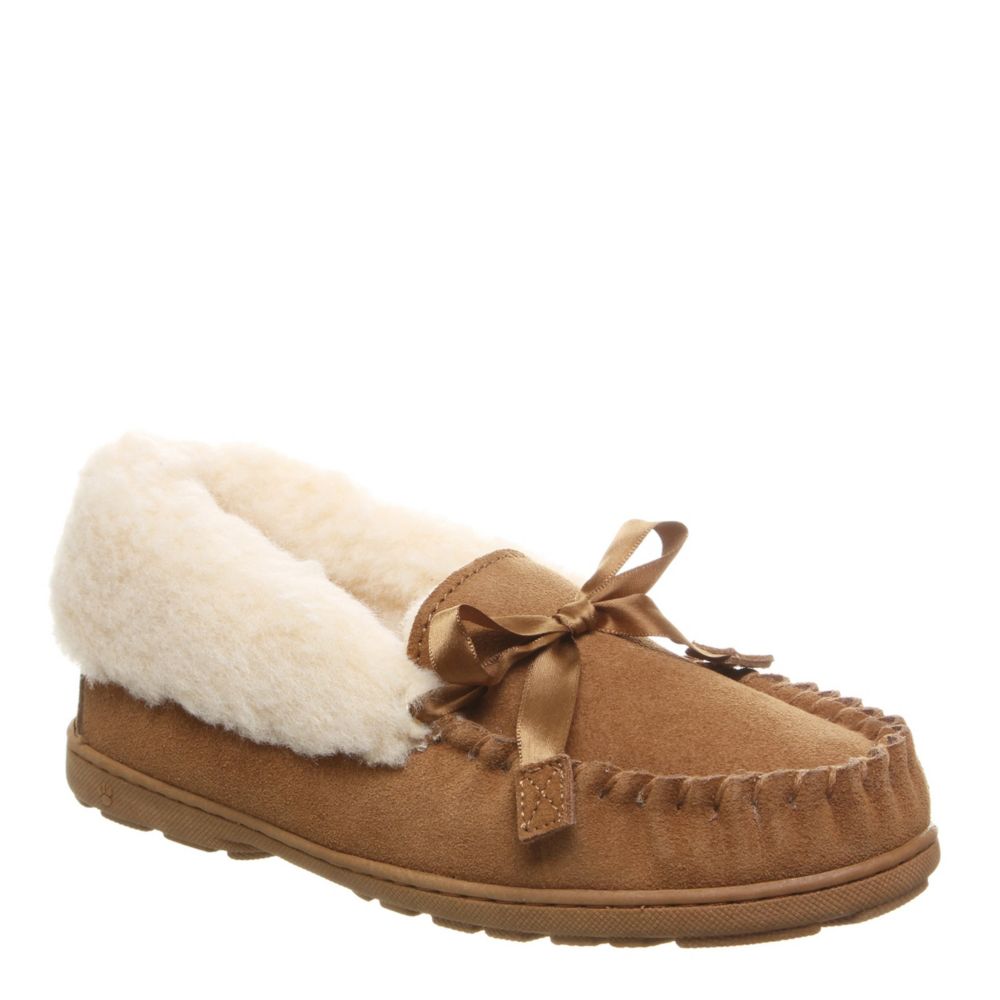 tan slippers