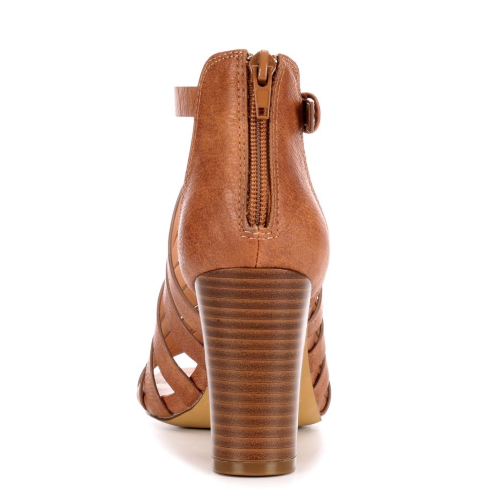 xoxo women's baxter dress sandal