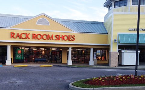 shoe stores in the tanger outlets