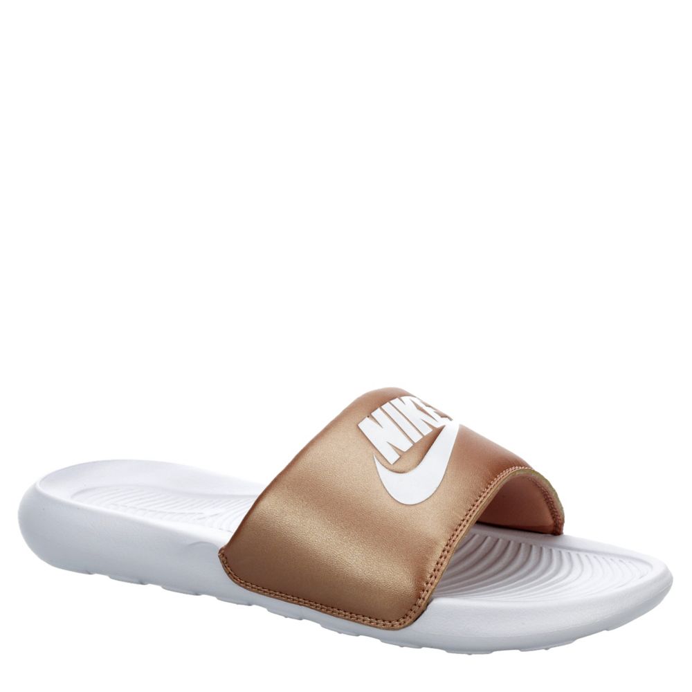 tan nike flip flops