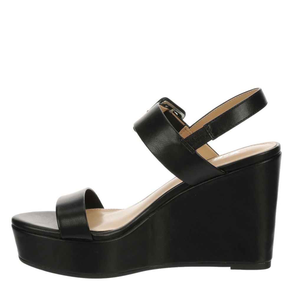 Vivian best sale platform sandal