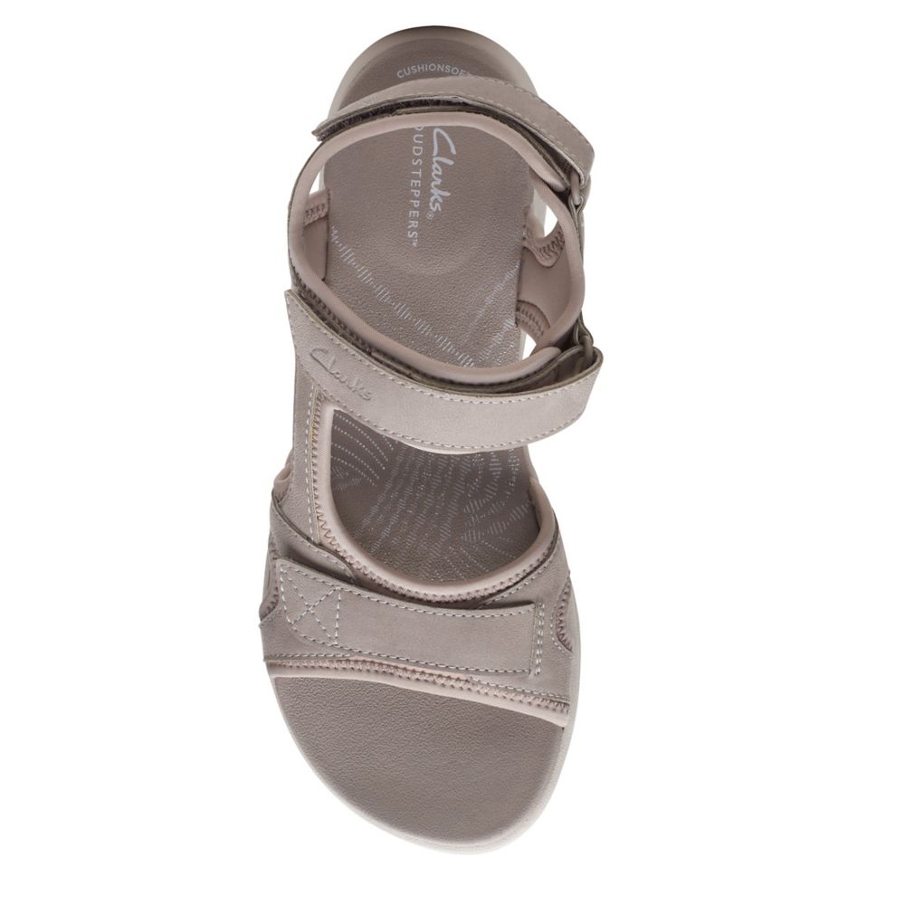 The bay clarks outlet sandals