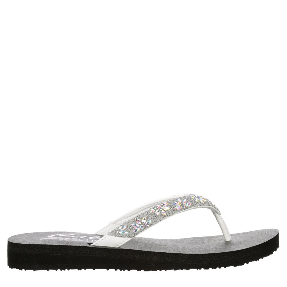 Sketchers white sales flip flops