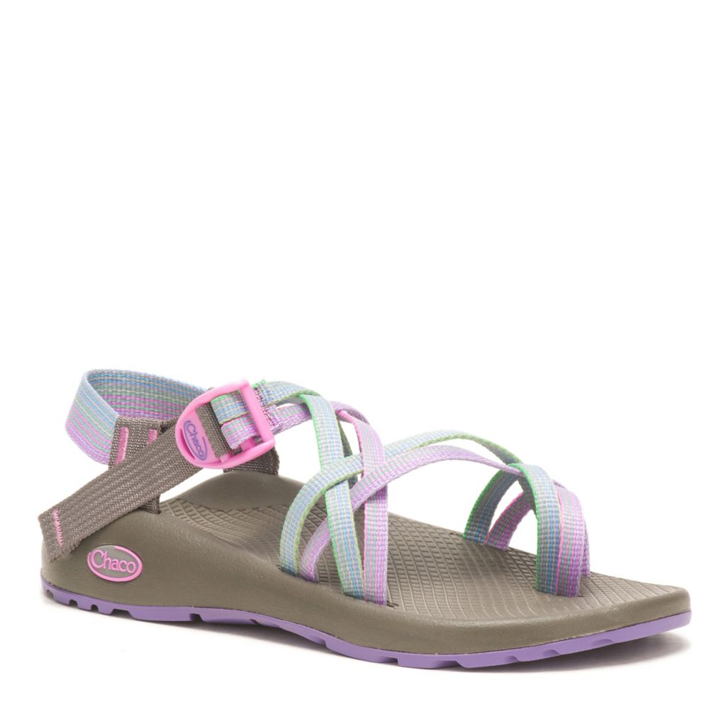 Light cheap pink chacos