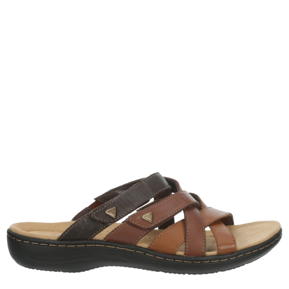 Clarks flip flops womens brown deals