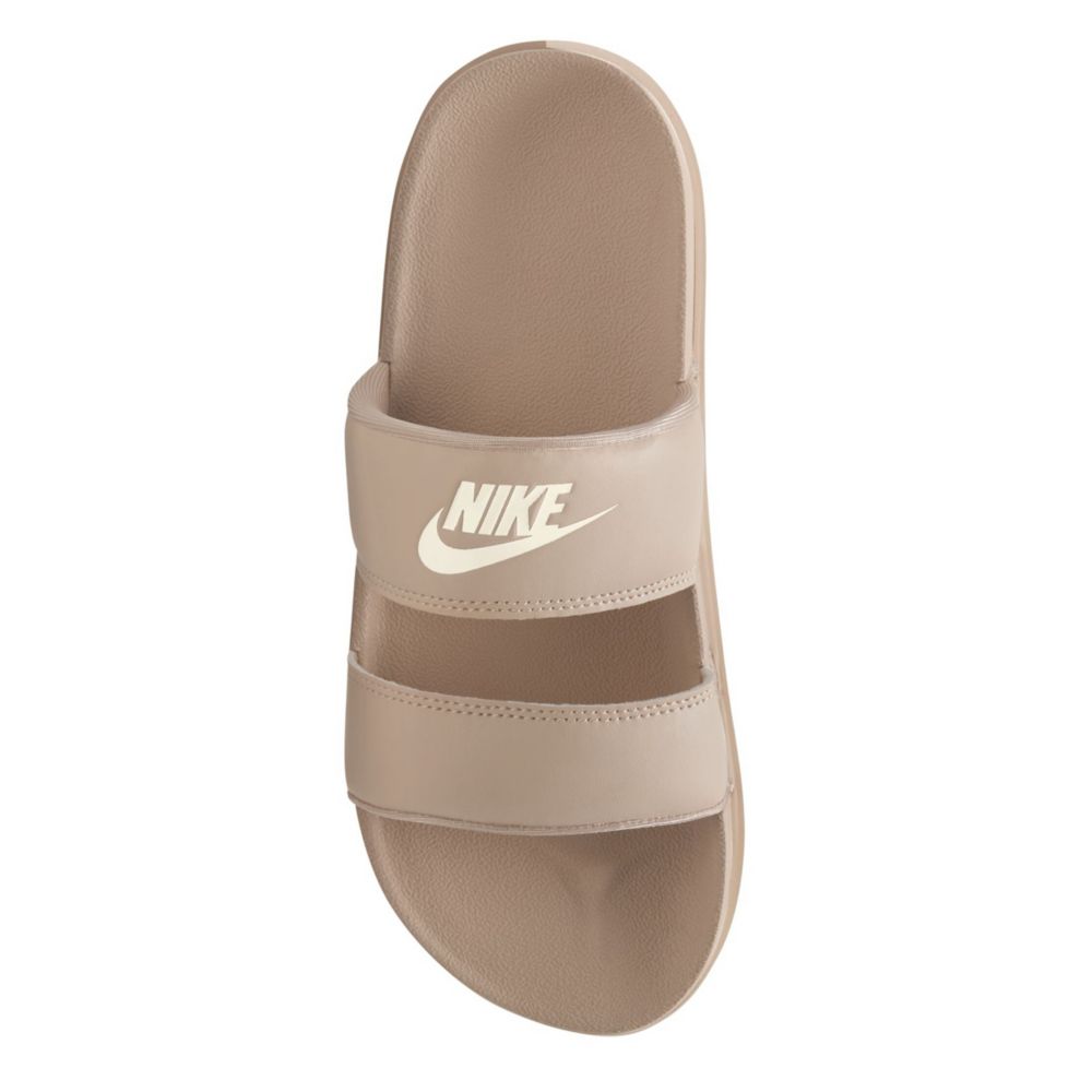 NIKE WOMENS OFF COURT DUO SLIDE SANDAL - TAN