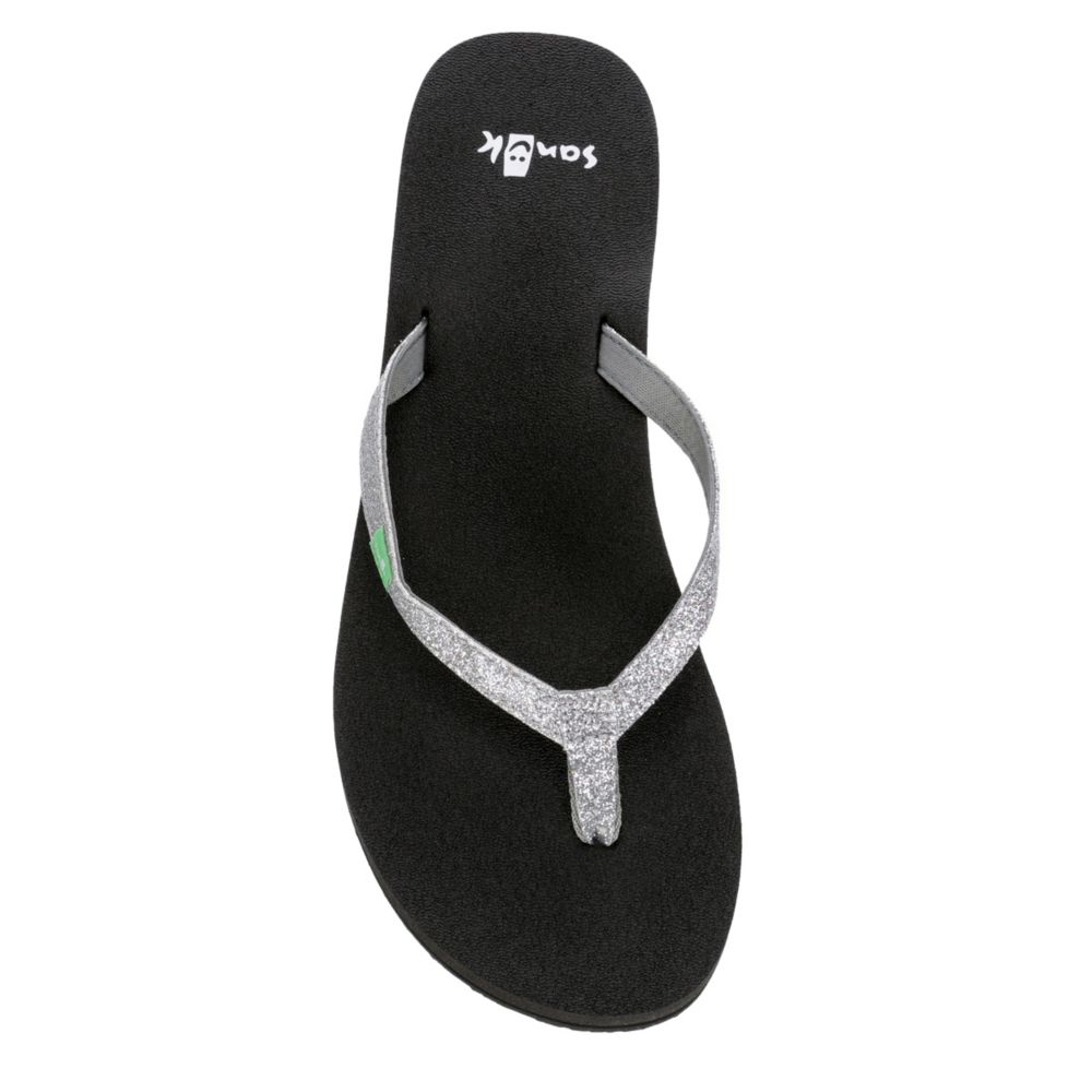 sanuk silver flip flops