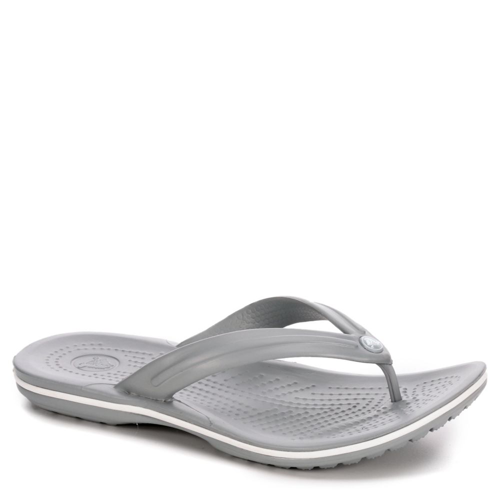 crocs black flip flops