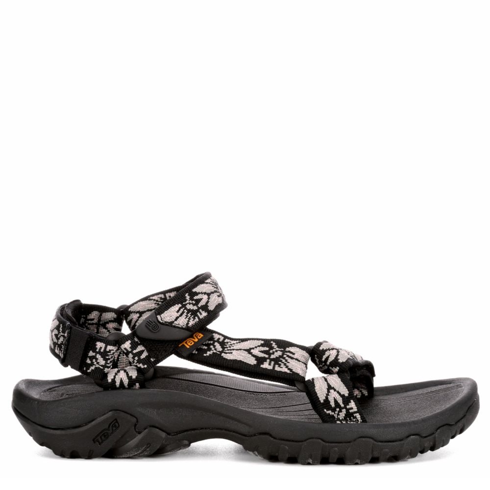 rack room shoes teva