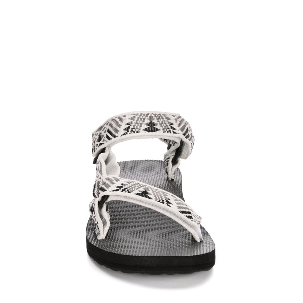 rack room shoes teva